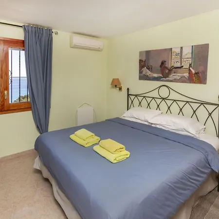 בית נופש De Arte By Interhome